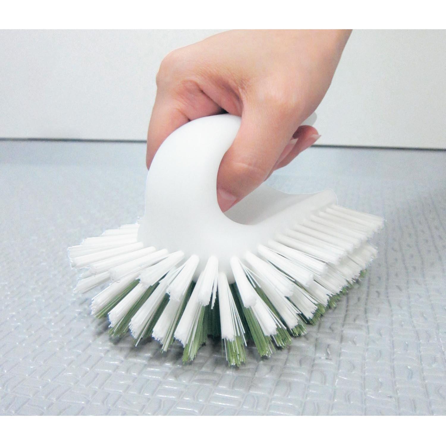 床のすきまにしっかり入るバスブラシの商品写真