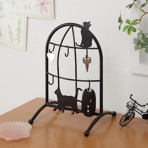 猫の印鑑置きが付いたスタンドキーフックの商品写真