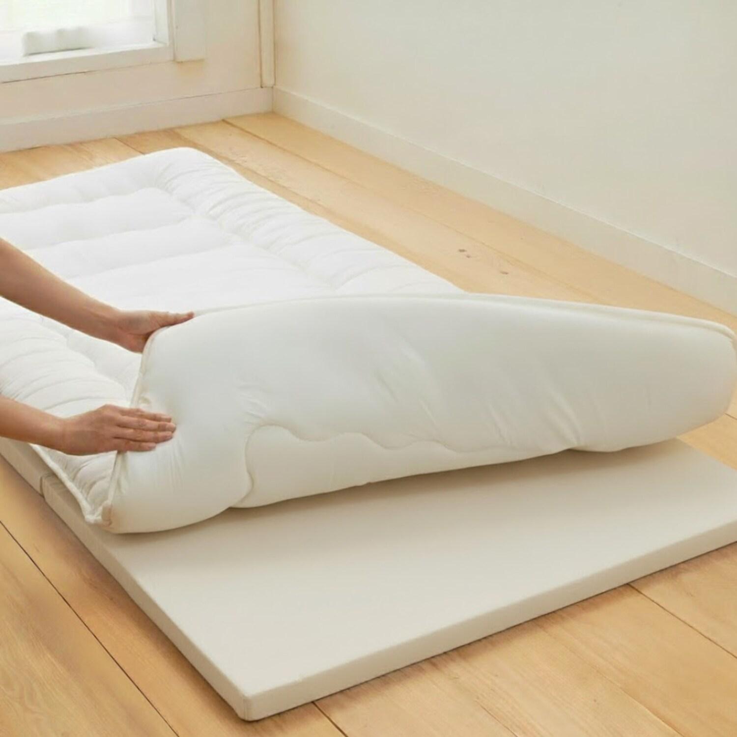 硬質折りたたみマットレス 【お使いの布団にプラスして寝心地アップ】の商品写真