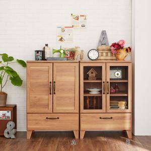 レトロカントリー風キャビネットの商品写真