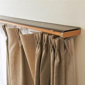 光漏れを緩和するトップカバー付きカーテンレールの商品写真