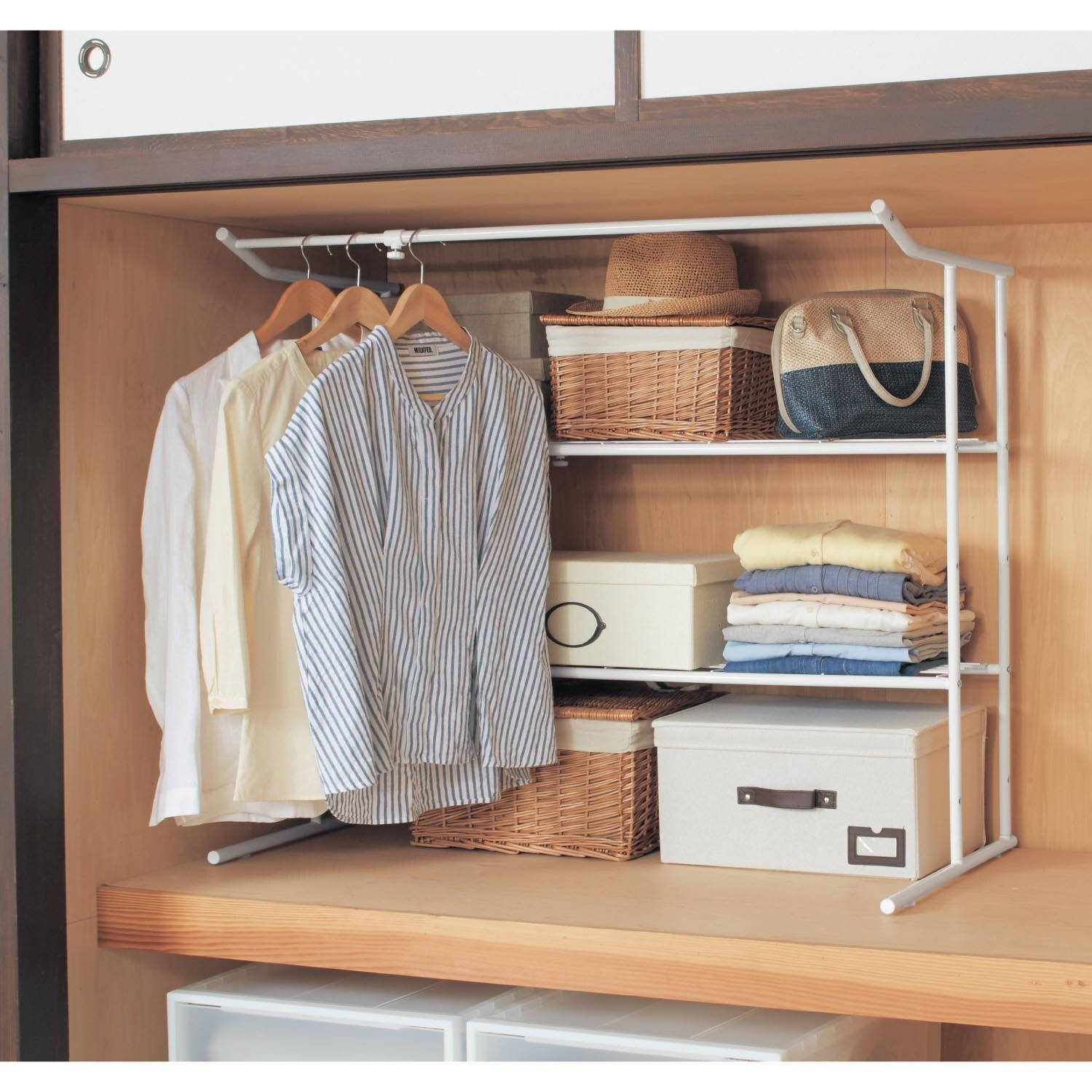 伸縮式ハンガー付き押入れシェルフの商品写真