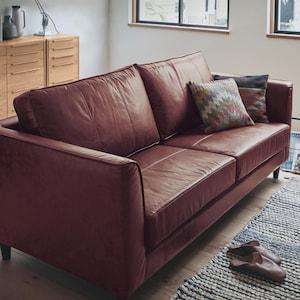 革のなめしにこだわったヴィンテージ調本革ソファー <2人掛け/3人掛け>の商品写真