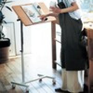 角度高さ調節マガジン・タブレットスタンドの商品写真