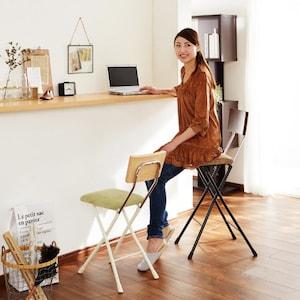 アッシュ材の背もたれの折りたたみハイチェアの商品写真