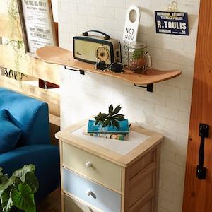 スケートボードの壁掛けラックの商品写真