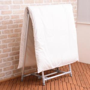 A型構造で布団を通気性良く干せるハンガーフック付き室内室外兼用布団干しの商品写真