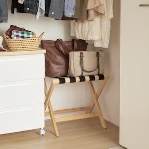 かばん置き台としても使える折りたためるひのきのマルチラック <トレイ無し/トレイ付き>の商品写真