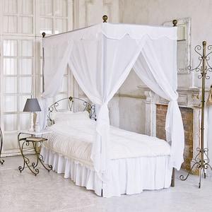 天蓋付きアンティーク調アイアンベッド<シングル/セミダブル>の商品写真