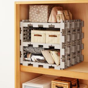 組み合わせて収納できる樹脂すのこラック(10枚セット)の商品写真