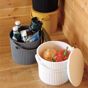 フタ付きバケツ「オムニウッティ」 <4リットル/8リットル>の商品写真