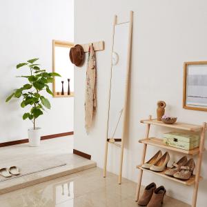 メープル材のエントランスミラーの商品写真