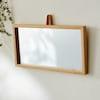 北海道産楢材をつかったオイル仕上げのフェイスウォールミラーの商品写真