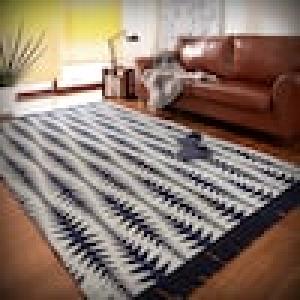 フリンジがかわいいインド綿のラグの商品写真