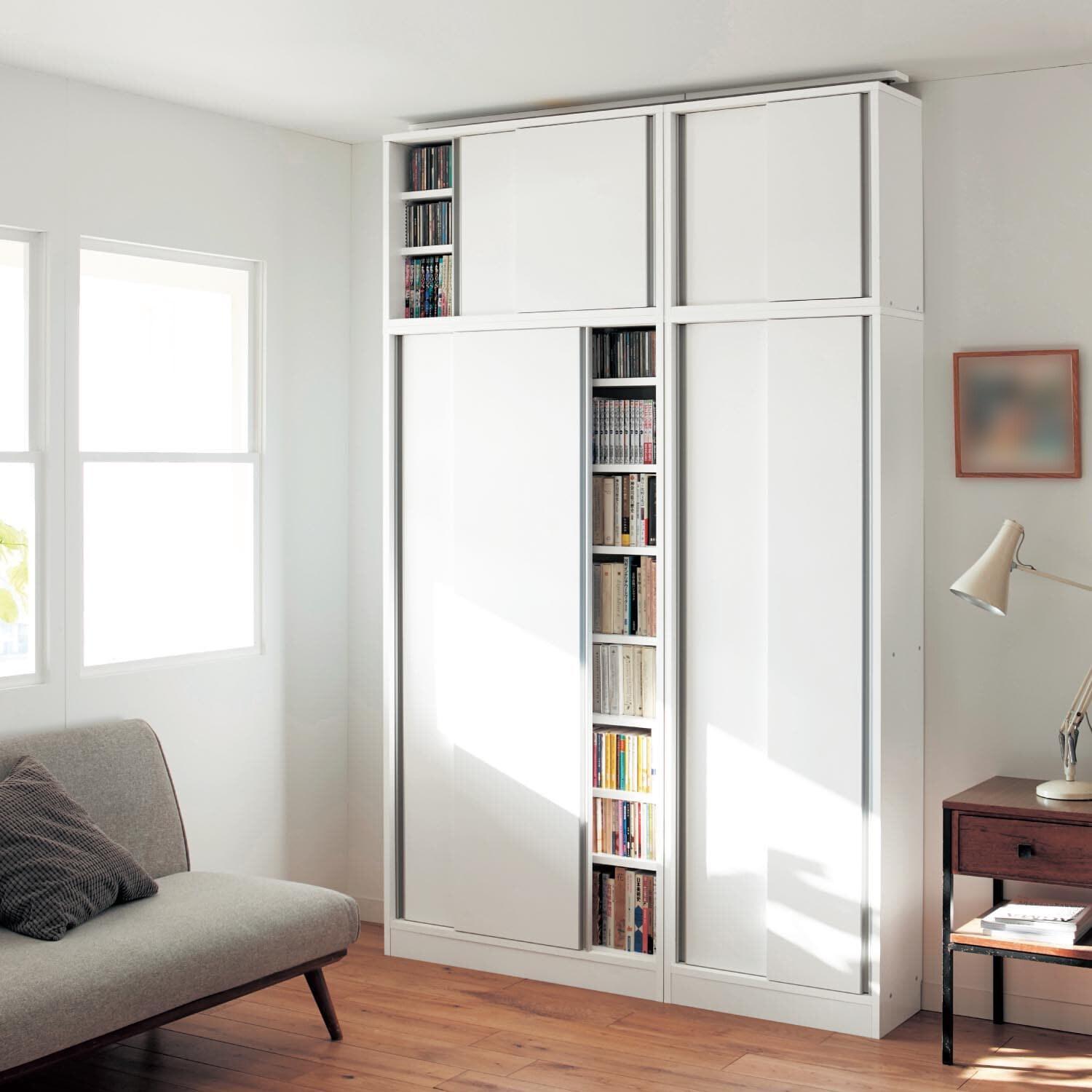 大容量の1cmピッチの引き戸本棚 <奥行21/奥行30cm>の商品写真