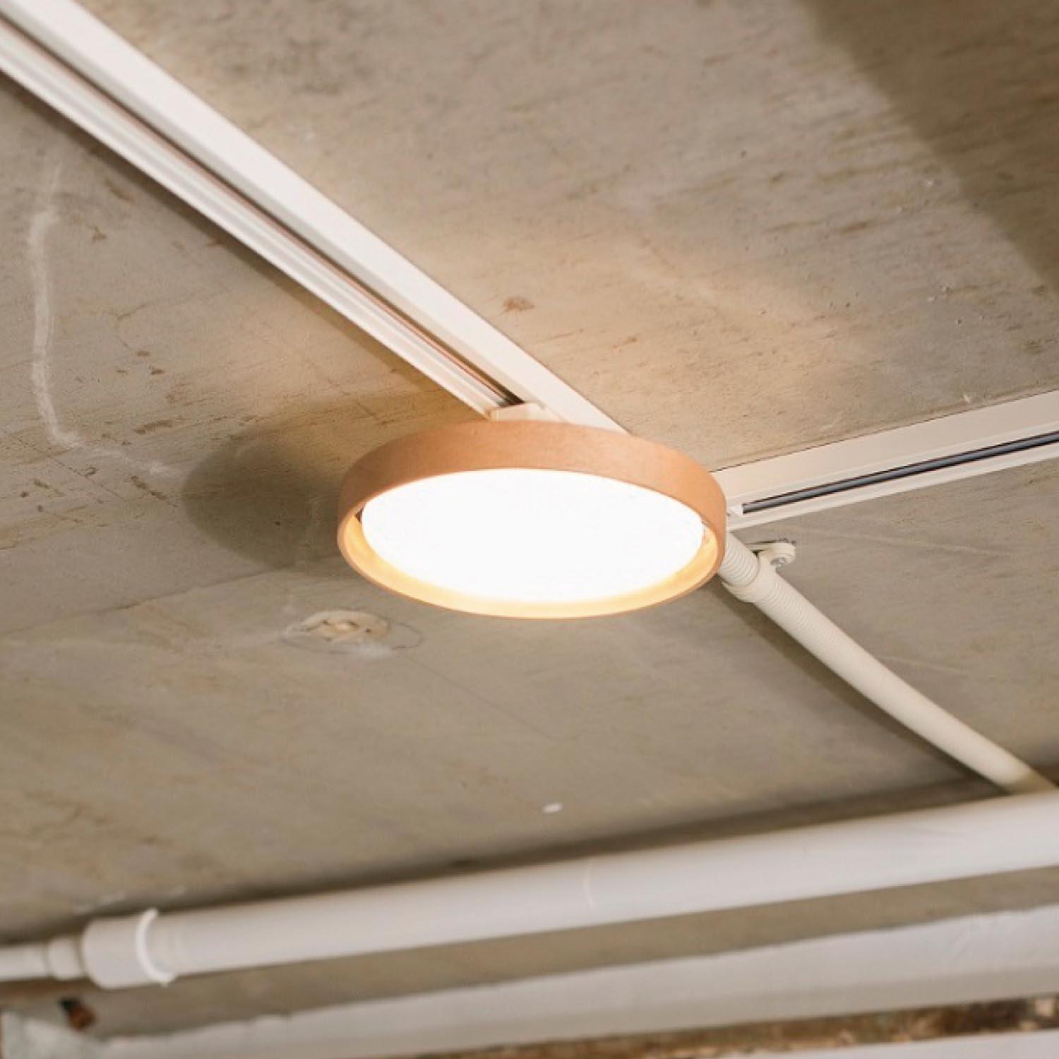 天然木のコンパクトLEDシーリングライトの商品写真