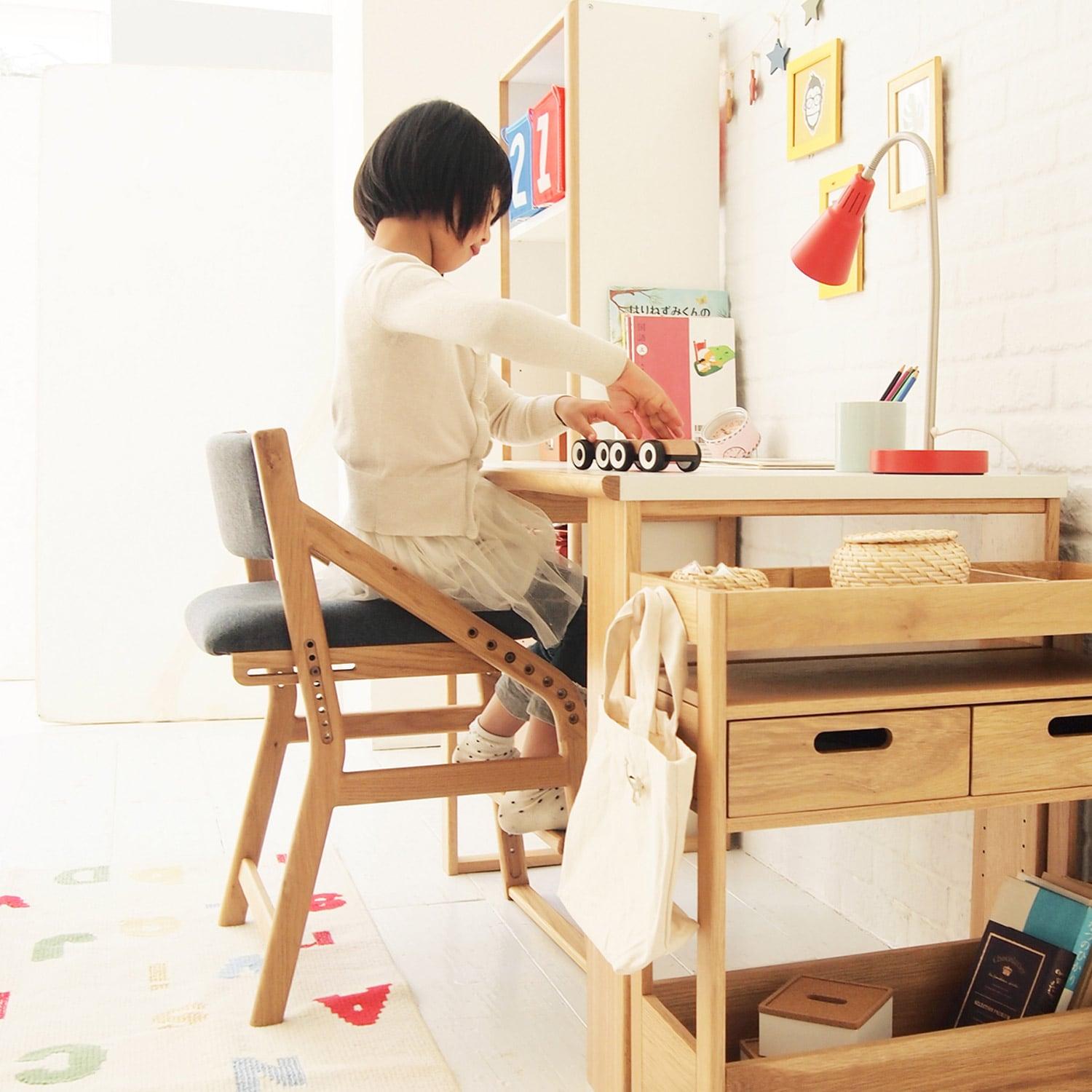 勉強はかどりデスクチェアの商品写真