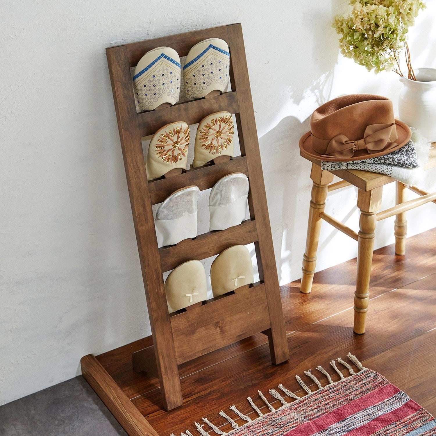 天然木の縦型スリッパラックの商品写真