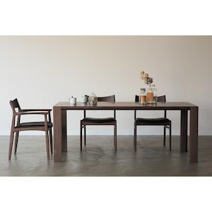 ウォルナット材のダイニングテーブル(OWEN) <4人用/6人用>の商品写真