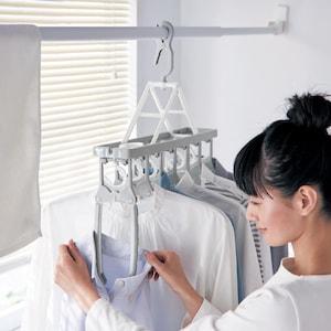 取り入れ簡単ハンガー"のびのび7連ガー"の商品写真