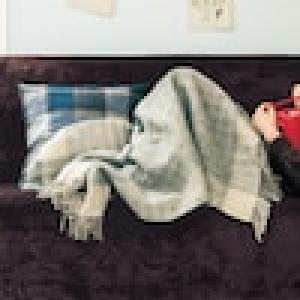 ウール100%のひざ掛けの商品写真