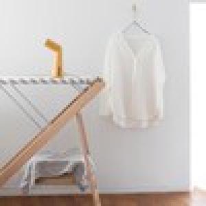 プレスもできる衣類用スチーマーの商品写真