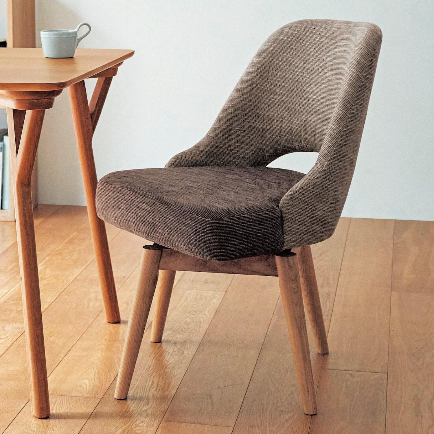 ゆったり座れる回転式ダイニングチェアの商品写真