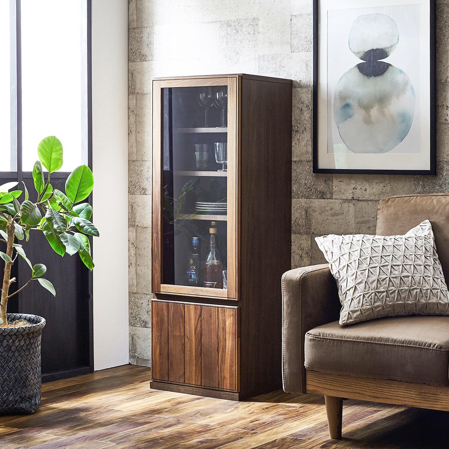 [日本製]飾って収納できるウォルナット材のサイドキャビネットの商品写真