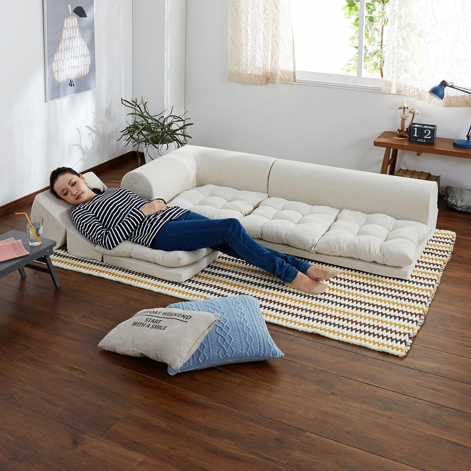 4スタイルにレイアウト自在!ふわふわクッション付コーナーローソファーの商品写真