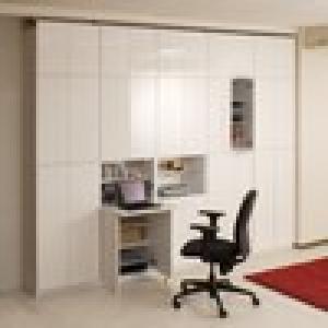 天井まですっきり突っ張り壁面キャビネットの商品写真