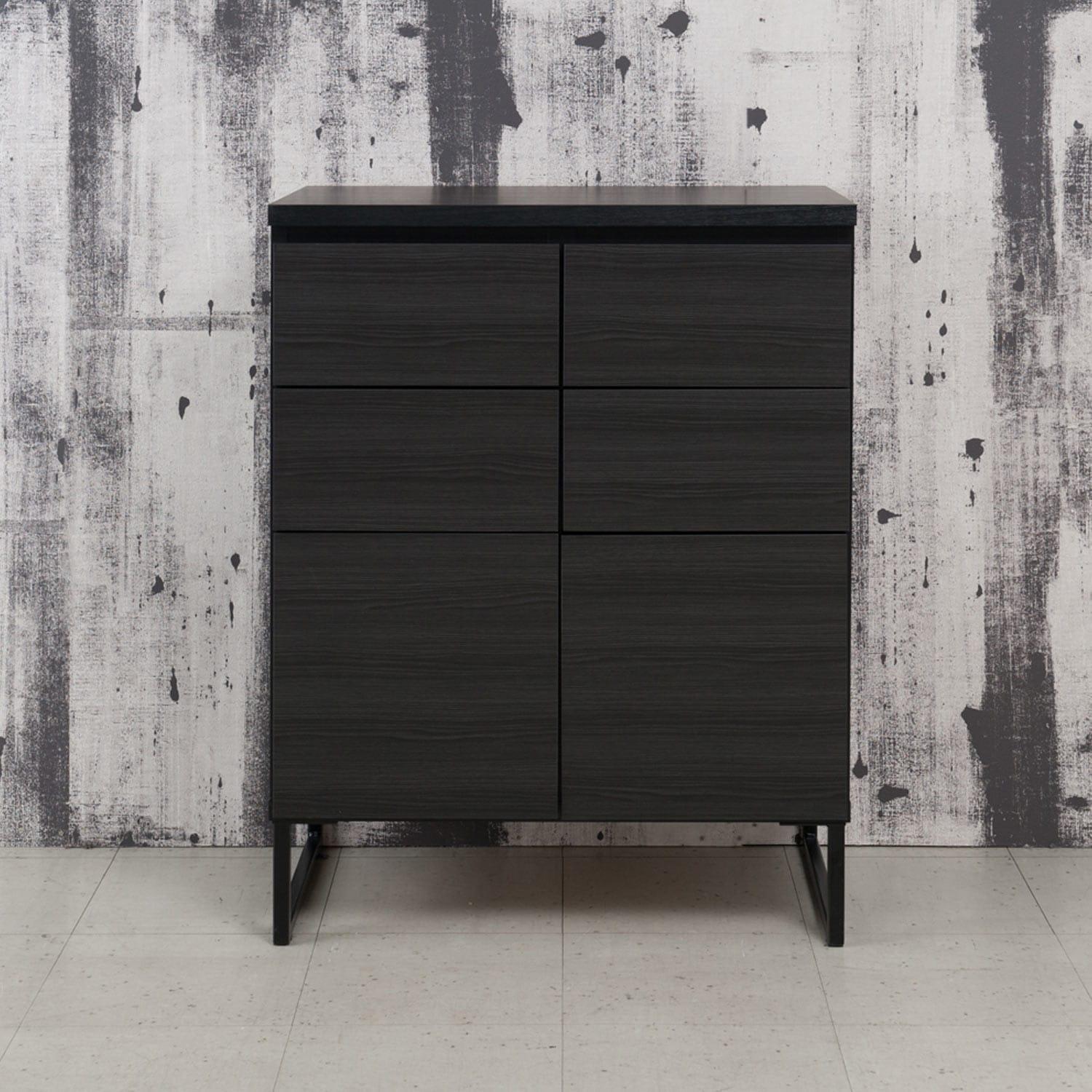 スチール脚のスタイリッシュキャビネットの商品写真