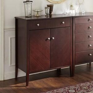 クラシックモダンのリビングキャビネットの商品写真