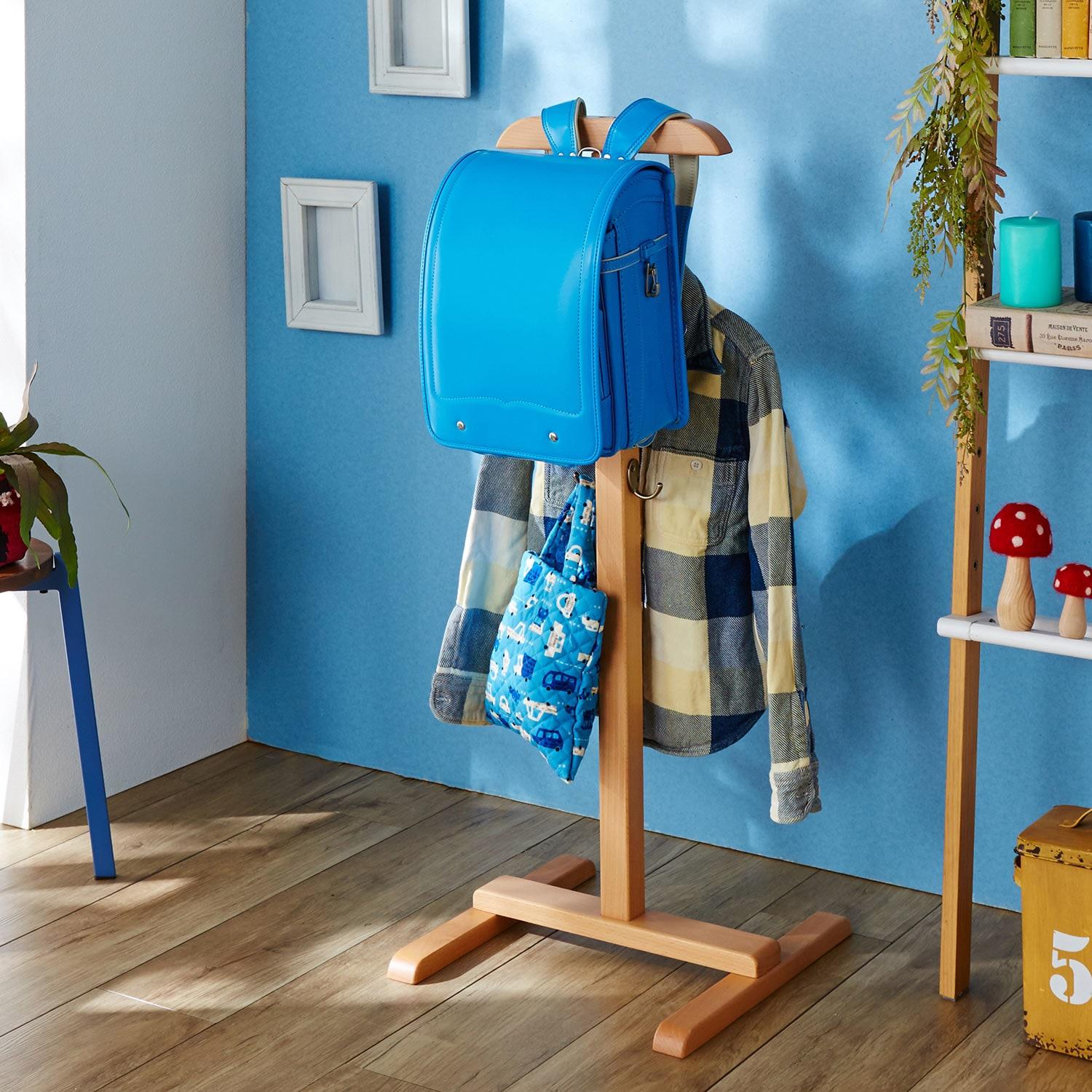 ランドセルやリュックが掛けられる!天然木のポールハンガーの商品写真