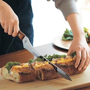 波刃と直刃が組み合わさったパン切り包丁[日本製]の商品写真