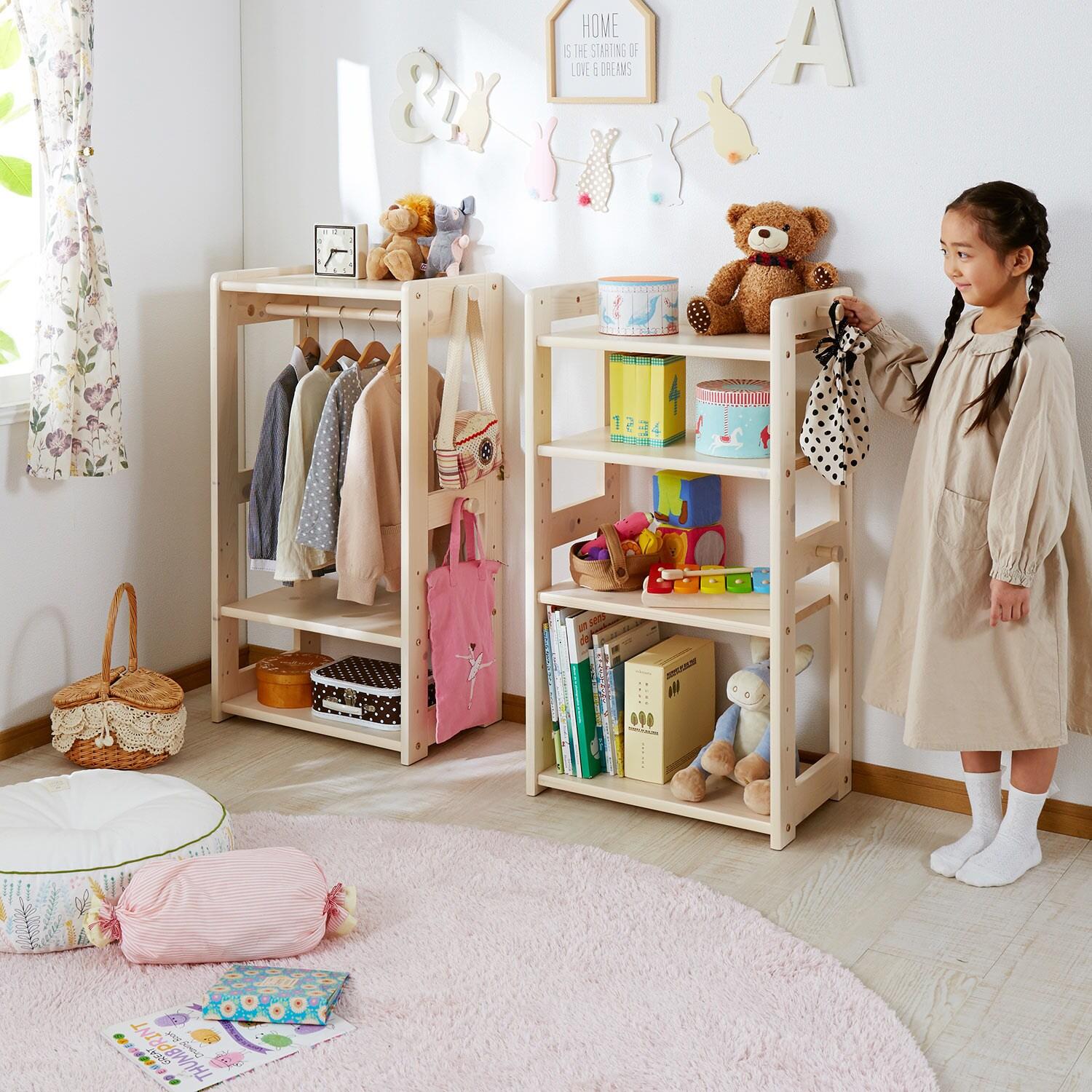 天然木パイン材を使用した優しい風合いのオープンラックの商品写真