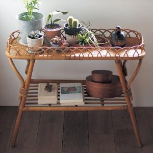 ラタンのディスプレイラックの商品写真