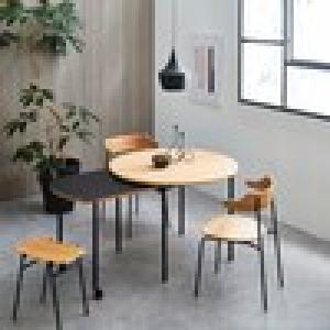 オーク材の伸長式円形ダイニングテーブルの商品写真