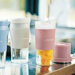 コードレスマイボトルブレンダ- 【食材をそのままドリンクにできるミキサー】の商品写真