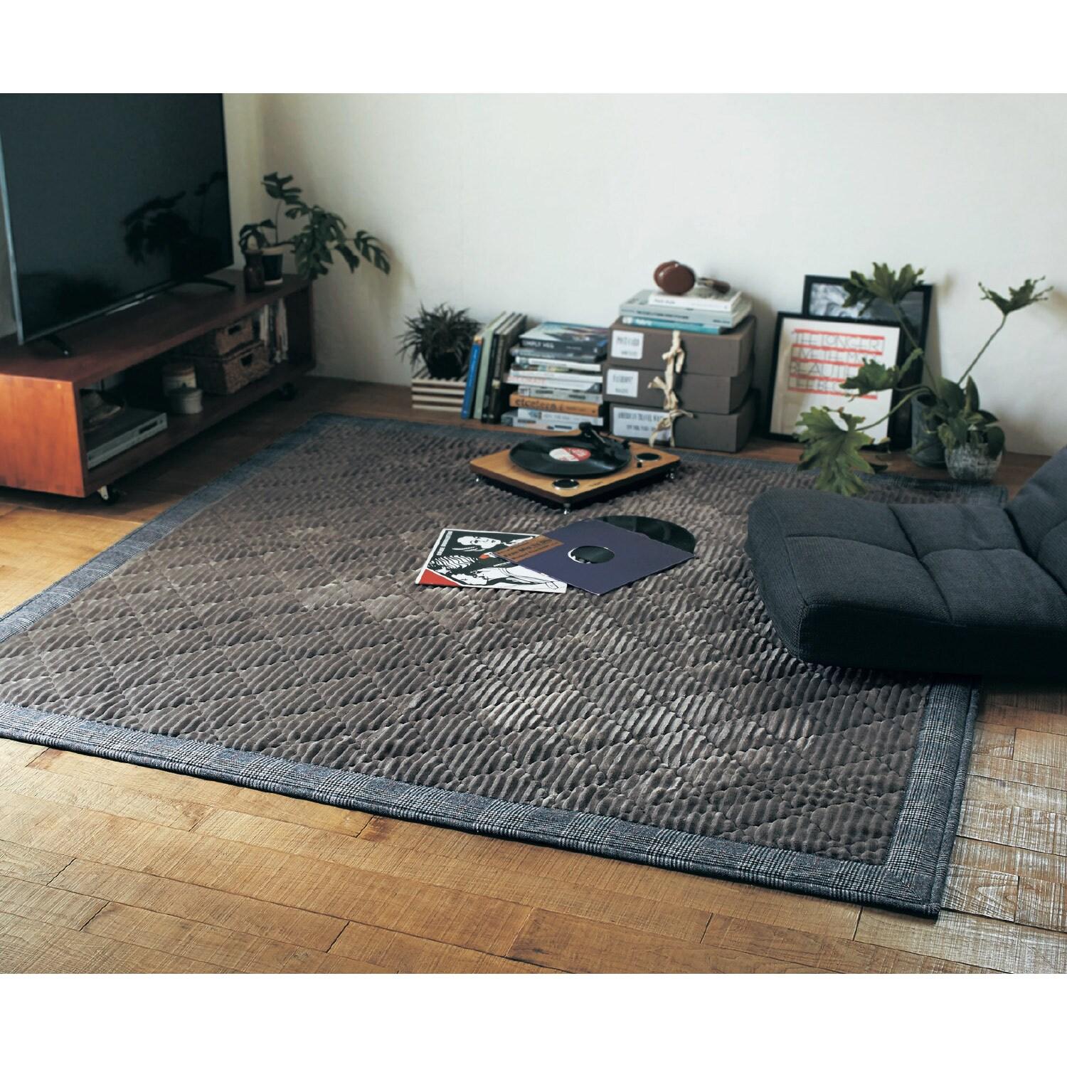 先染め×コーデュロイ調 異素材使いのキルトラグ・床暖房対応ホットカーペットカバーの商品写真