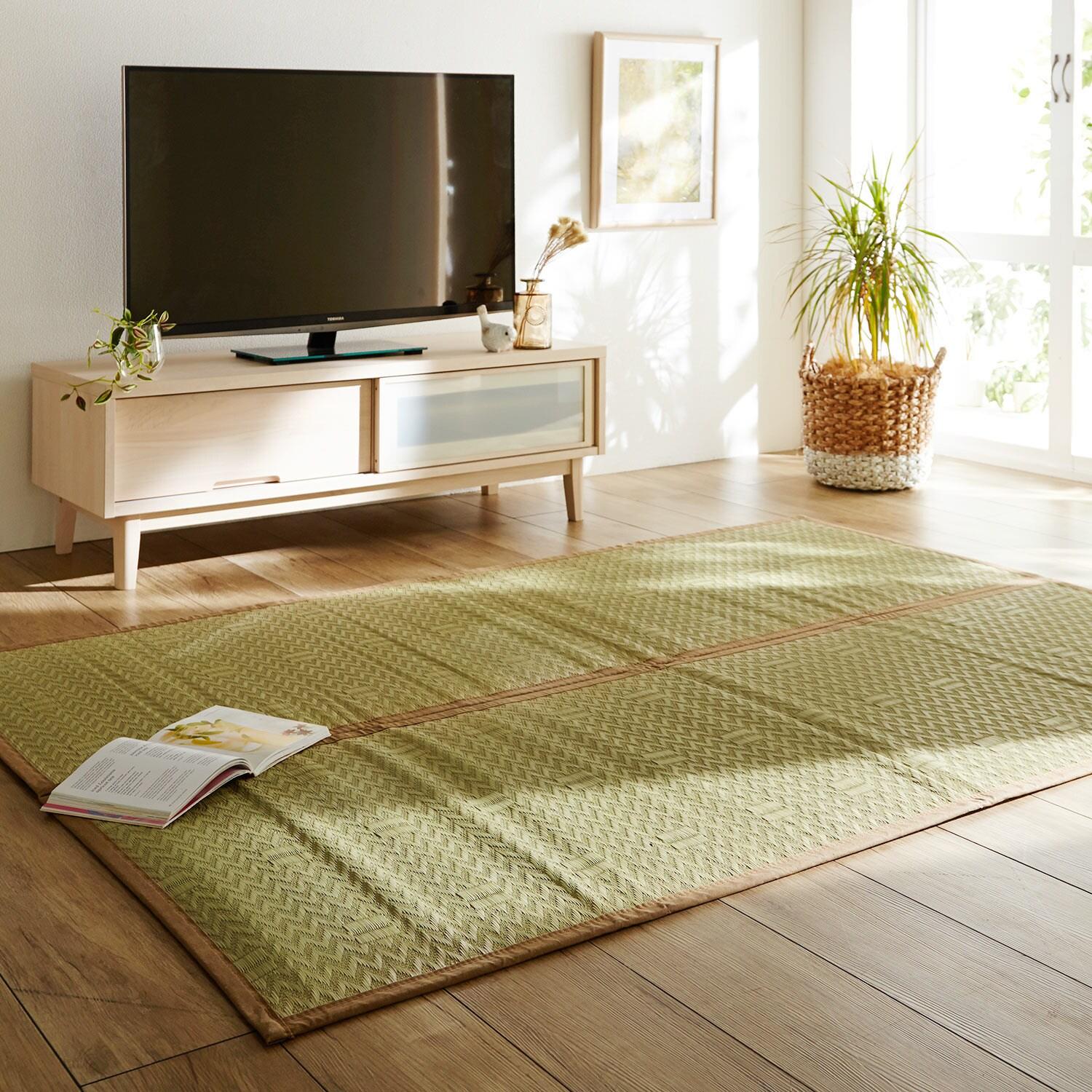 こだわりの中までたっぷりい草ラグ[日本製]の商品写真