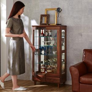 ウォルナット無垢材を贅沢に使用したコレクションケースの商品写真