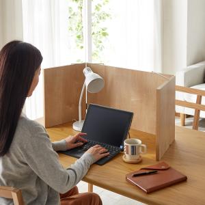 作業や勉強に集中しやすい!木目調どこでも作業パネルの商品写真