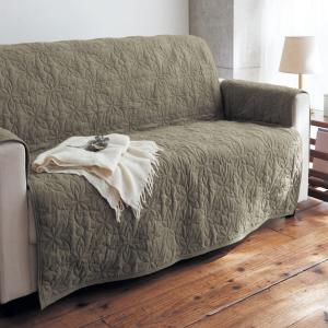簡単に装着・洗いをかけた綿素材を使ったキルト肘掛け付きソファーカバーの商品写真