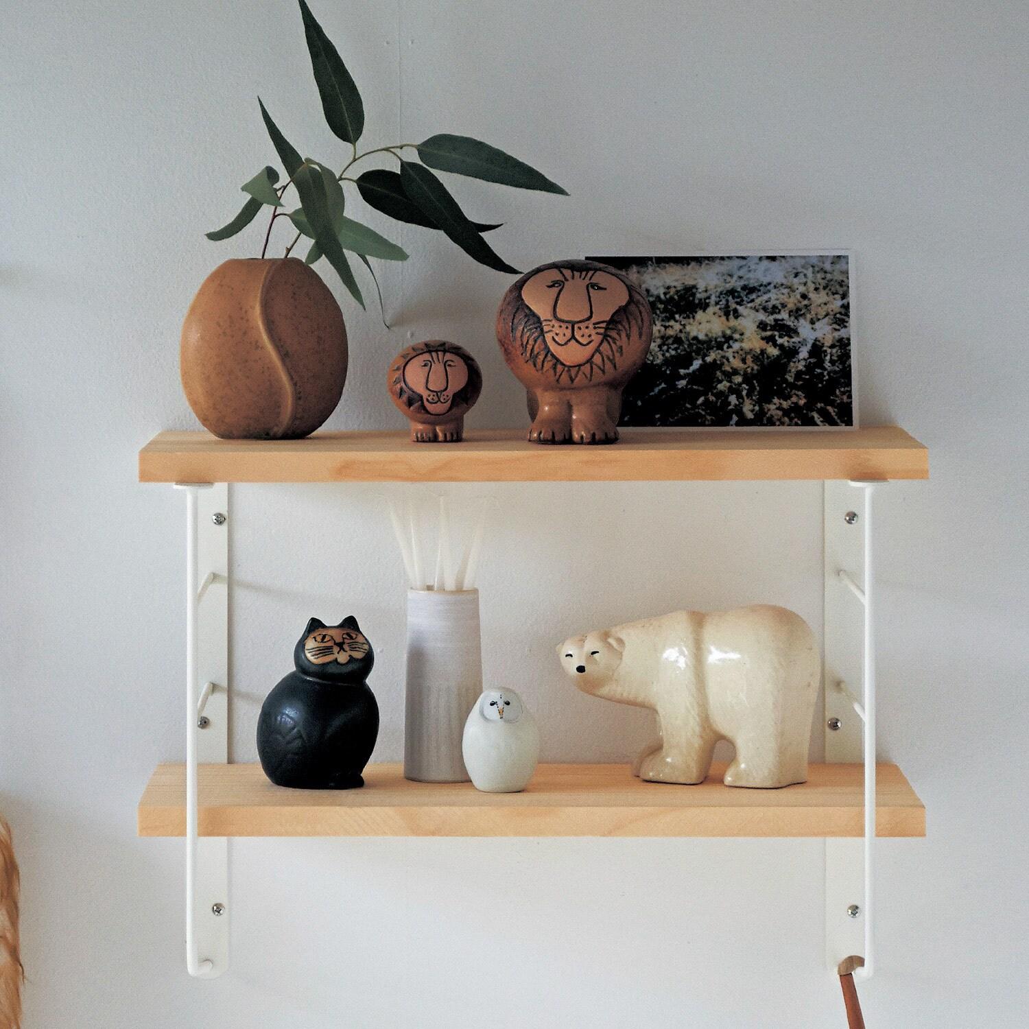 簡単設置で跡が目立ちにくい多段タイプの壁付け棚の商品写真