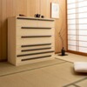 洋室にも置けるモダンデザインの桐箪笥の商品写真