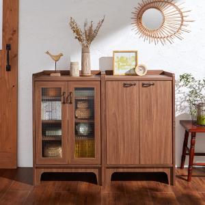 シンプルで馴染みのいいリビングキャビネットの商品写真