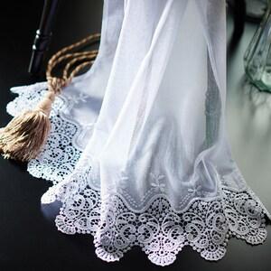 大胆なスカラップデザインのトルコ刺繍のカフェカーテンの商品写真