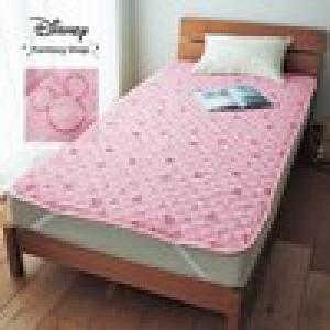 綿素材を使ったソフトパイルの敷きパッド「ミッキーモチーフ」の商品写真