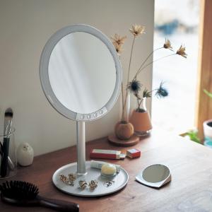 調光可能なスタンドミラー 【肌の色の再現性が高くメイクしやすい USB充電式】の商品写真