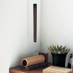 天然木のカーペットクリーナー&クリーナースタンドセットの商品写真